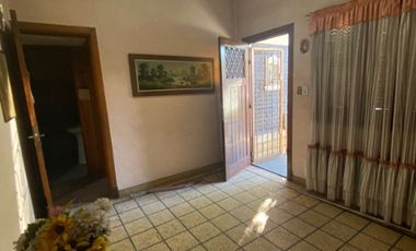 Departamento Tipo Casa en venta en Lanus Este