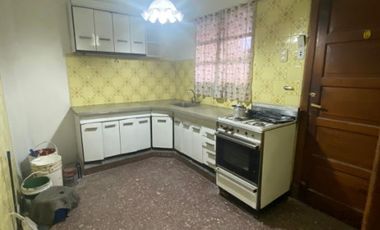 Departamento Tipo Casa en venta en Lanus Este