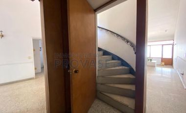 casa en venta en barrio blanco. Cod V101565