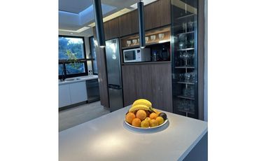 Espectacular casa frente al mar. 6 dormitorios. MF