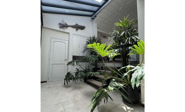 Espectacular casa frente al mar. 6 dormitorios. MF