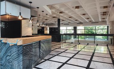 VENTA EDIFICIO COMERCIAL PARA RESTAURANTE-BANCO 25 ESTACIOMIENTOS