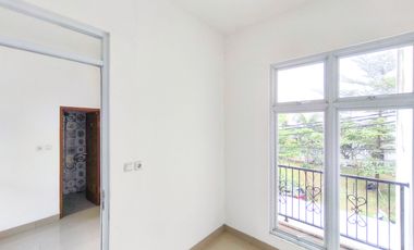 Rumah SHM 2 Lt Siap KPR 15 Mnt ke Scientia Square Park J-41131