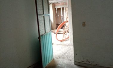 EDIFICIO COMERCIAL EN ESQUINA EN TEXCOCO