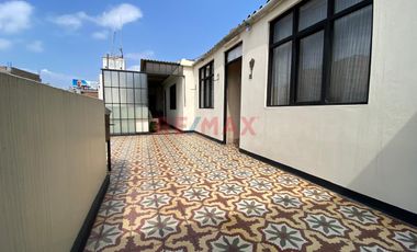 Venta De Departamento Duplex Cerca A La Av. España Y Al Centro De Trujillo