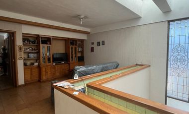 CASA EN VENTA EN LOMAS DE GUEVARA GUADALAJARA