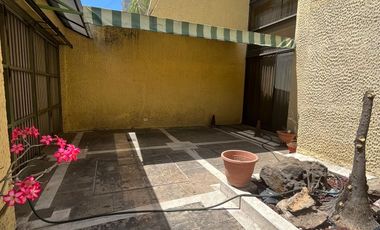 CASA EN VENTA EN LOMAS DE GUEVARA GUADALAJARA