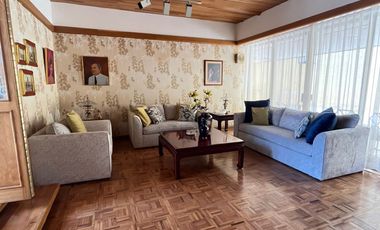 CASA EN VENTA EN LOMAS DE GUEVARA GUADALAJARA