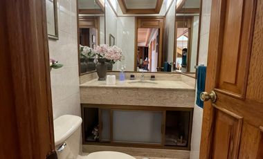CASA EN VENTA EN LOMAS DE GUEVARA GUADALAJARA