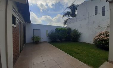 Casa en venta en Quilmes Este