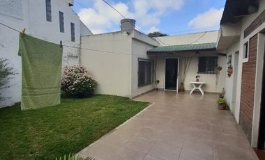 Casa en venta en Quilmes Este