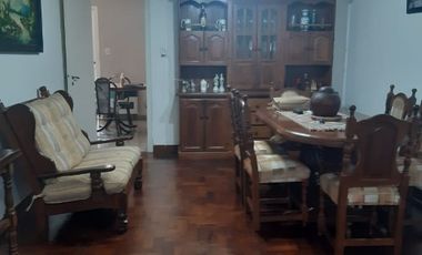 Casa en venta en Quilmes Este