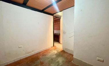 VENTA CASA BIFAMILIAR PALMIRA. Cod V16431