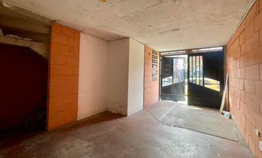 VENTA CASA BIFAMILIAR PALMIRA. Cod V16431