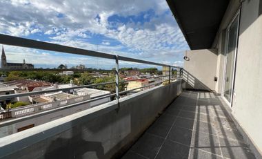 Departamento en venta de 2 dormitorios c/ cochera en Mercedes