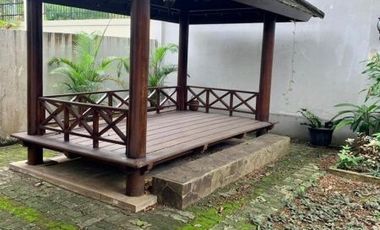 Disewakan Rumah Fountainblue Bsd City Lokasi Nyaman Strategis Dilengkapi Clubhouse Bagus