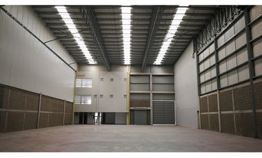Vendo Arriendo Bodega en Parque Industrial 1.497M2