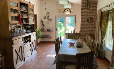 Quinta 4 Ambientes En Venta - La Reja, Moreno