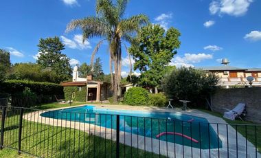 Quinta 4 Ambientes En Venta - La Reja, Moreno