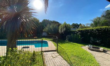 Quinta 4 Ambientes En Venta - La Reja, Moreno