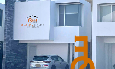 VENTA DE CASA EN FRACCIONAMIENTO ALTO LAGO CON AMPLIA TERRAZA