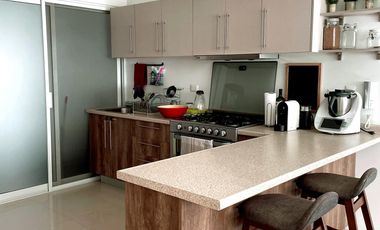 VENTA DE CASA EN FRACCIONAMIENTO ALTO LAGO CON AMPLIA TERRAZA