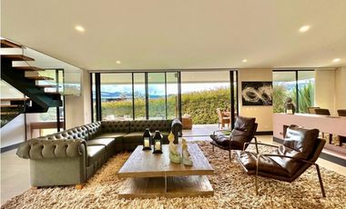 Espectacular casa en Arriendo Las Palmas Medellín