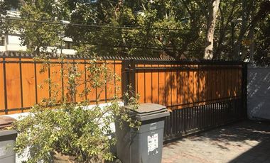 Casa en Venta en Candelaria Goyenechea casi esquina Vespucio