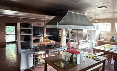 Restaurante, supermercado y Casa en venta en Pencahue