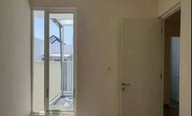 DIJUAL MURAH RUMAH 2 LANTAI KAMAR 4 AKORDION 10 MENIT KE AREA SOEKARNO HATTA KOTA MALANG