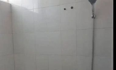 DIJUAL MURAH RUMAH 2 LANTAI KAMAR 4 AKORDION 10 MENIT KE AREA SOEKARNO HATTA KOTA MALANG