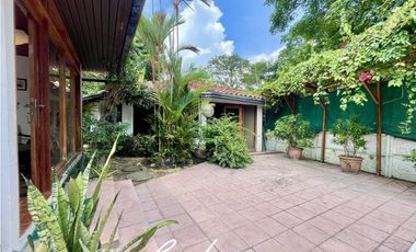 VENDO CASA EN ALTOS DEL GOLF (4)