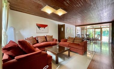 VENDO CASA EN ALTOS DEL GOLF (4)