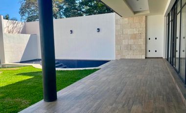 Estrene residencia moderna, en privada de 5 casas