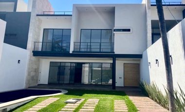 Estrene residencia moderna, en privada de 5 casas