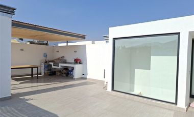 Departamento en venta 4 dorm. Portal la Dehesa Lo Barnechea