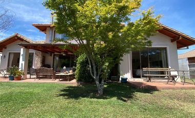 Casa en venta Adobes de Nogales, Machalí