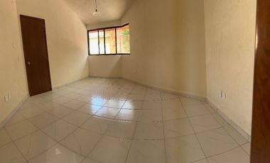 VENDO CASA EN LAGO DE GUADALUPE $4,100,000