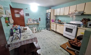 casa en venta en caobos. Cod V102225