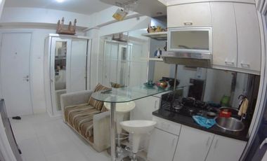 Apartemen mingguan green pramuka city murah dan nyaman