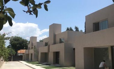 HOUSING DÚPLEX  3 DOR DE CATEGORÍA COCHERA EN CORAZON DE ARGÜELLO