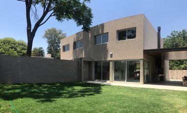 HOUSING DÚPLEX  3 DOR DE CATEGORÍA COCHERA EN CORAZON DE ARGÜELLO