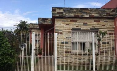 Venta de Casa 4 AMBIENTES en Marcos Paz