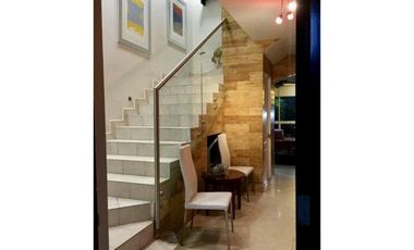 SE VENDE CASA EN VERSALLES 1 $340,000 NEG