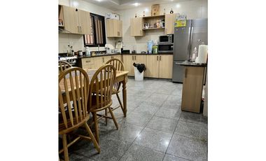 SE VENDE CASA EN VERSALLES 1 $340,000 NEG