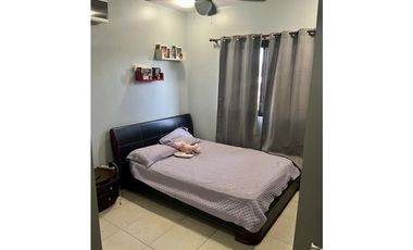 SE VENDE CASA EN VERSALLES 1 $340,000 NEG