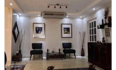 SE VENDE CASA EN VERSALLES 1 $340,000 NEG