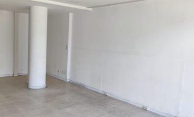 Local - Paseo de la Bahia - Studios I  En Venta con renta