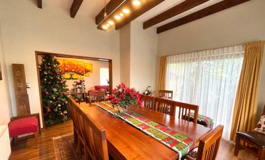 Gran casa en condominio consolidado de Victoria