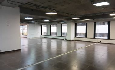 oficina en arriendo en chico norte. Cod A52052